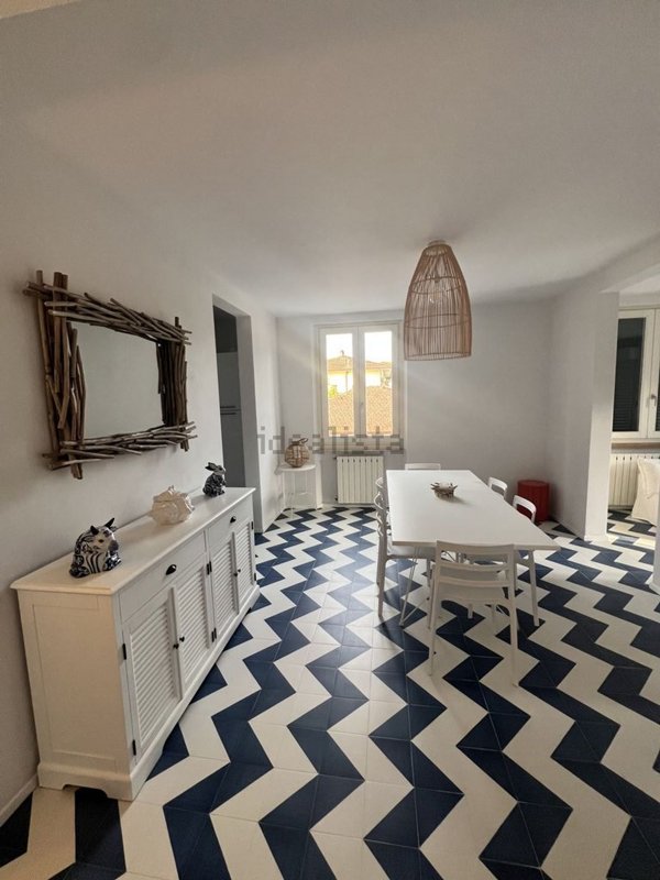 appartamento in affitto a Forte dei Marmi in zona Roma Imperiale