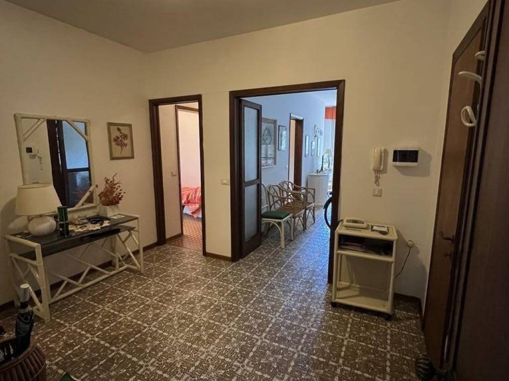 appartamento in affitto a Forte dei Marmi in zona Roma Imperiale