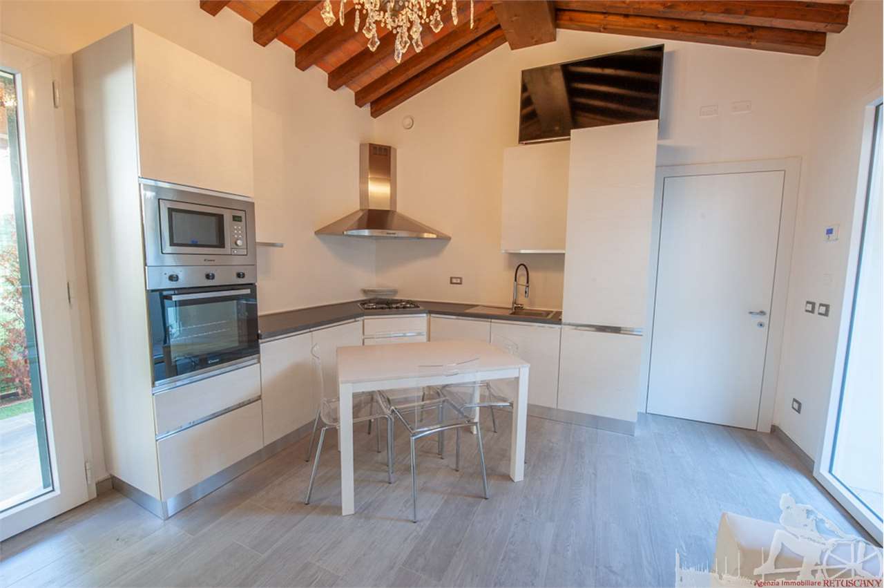 villa in affitto a Forte dei Marmi in zona Roma Imperiale