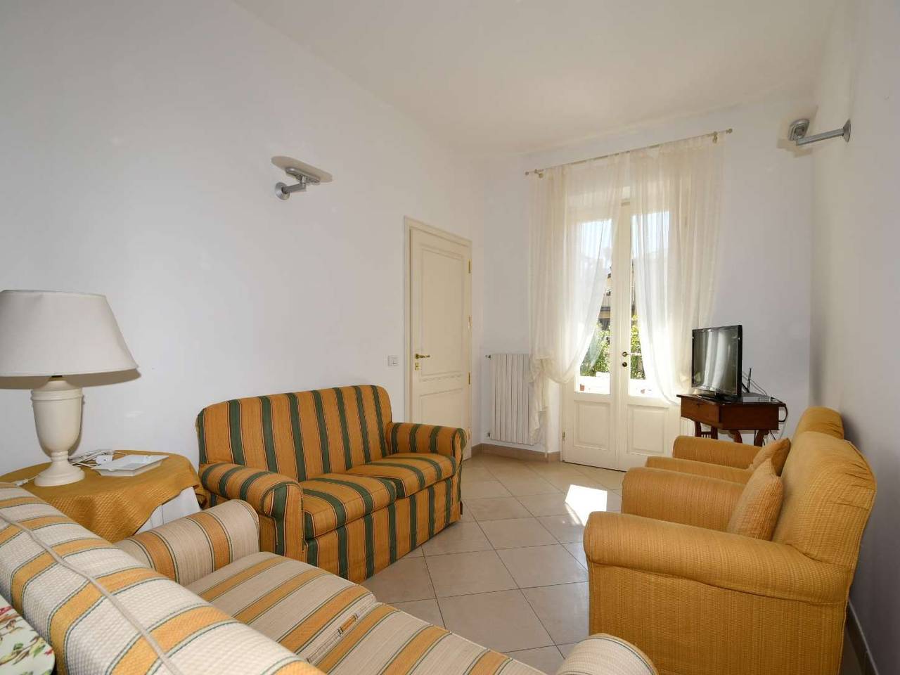 appartamento in affitto a Forte dei Marmi in zona Roma Imperiale