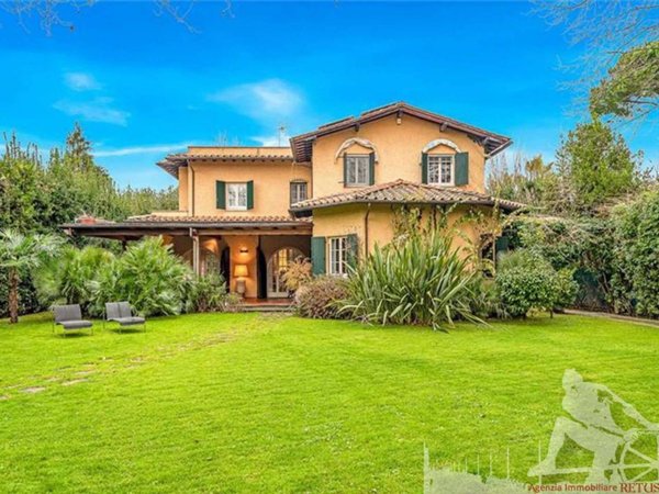 casa indipendente in affitto a Forte dei Marmi in zona Roma Imperiale