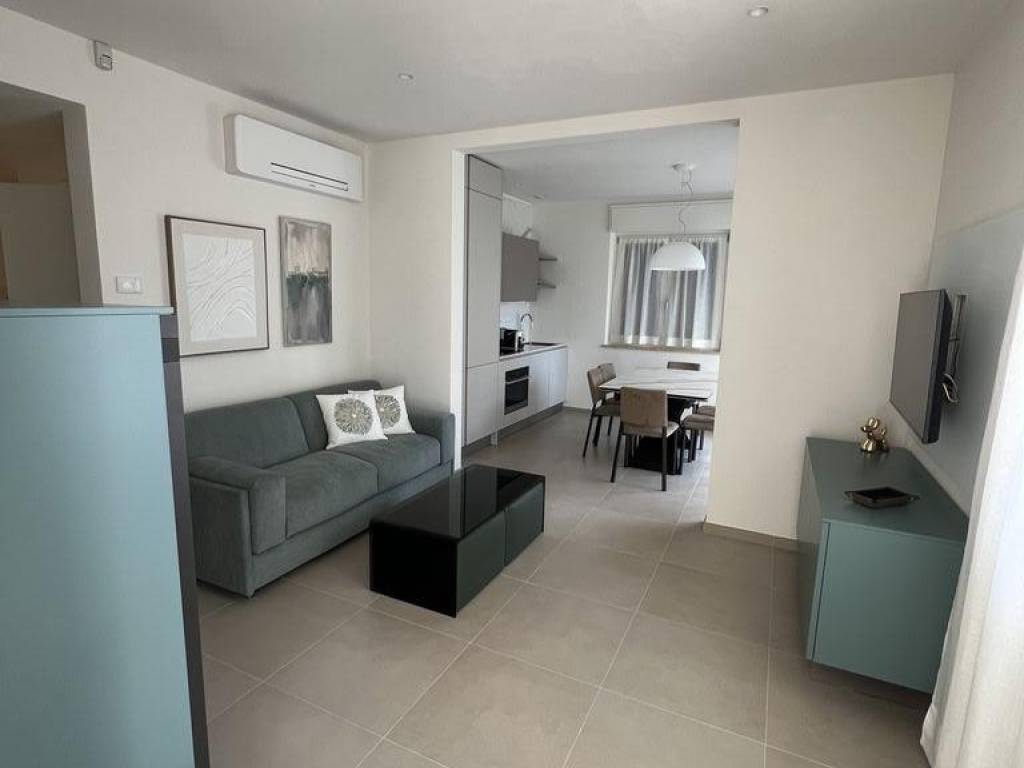 appartamento in affitto a Forte dei Marmi in zona Roma Imperiale