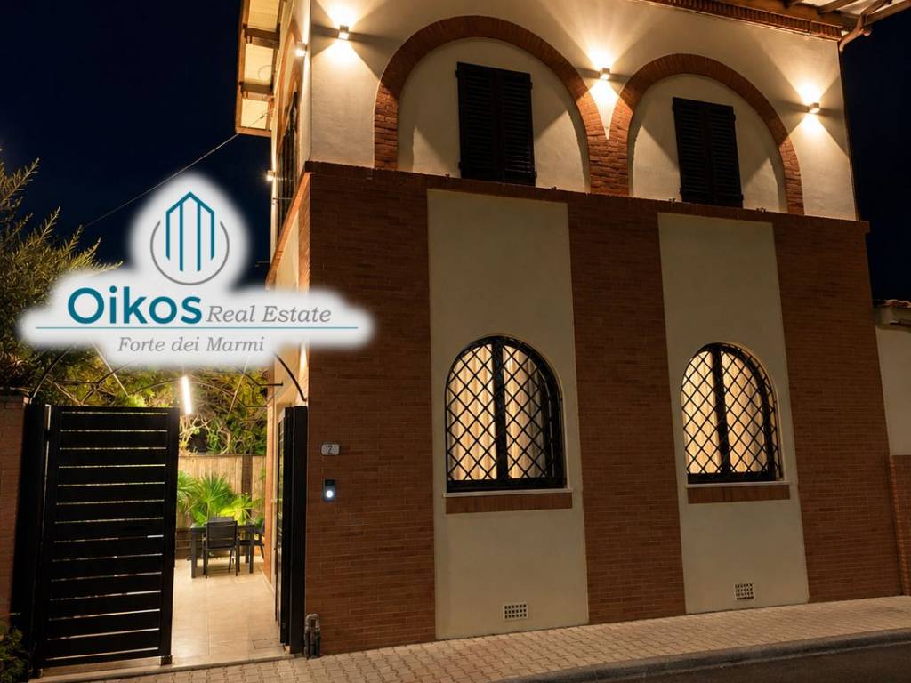 casa indipendente in affitto a Forte dei Marmi in zona Roma Imperiale