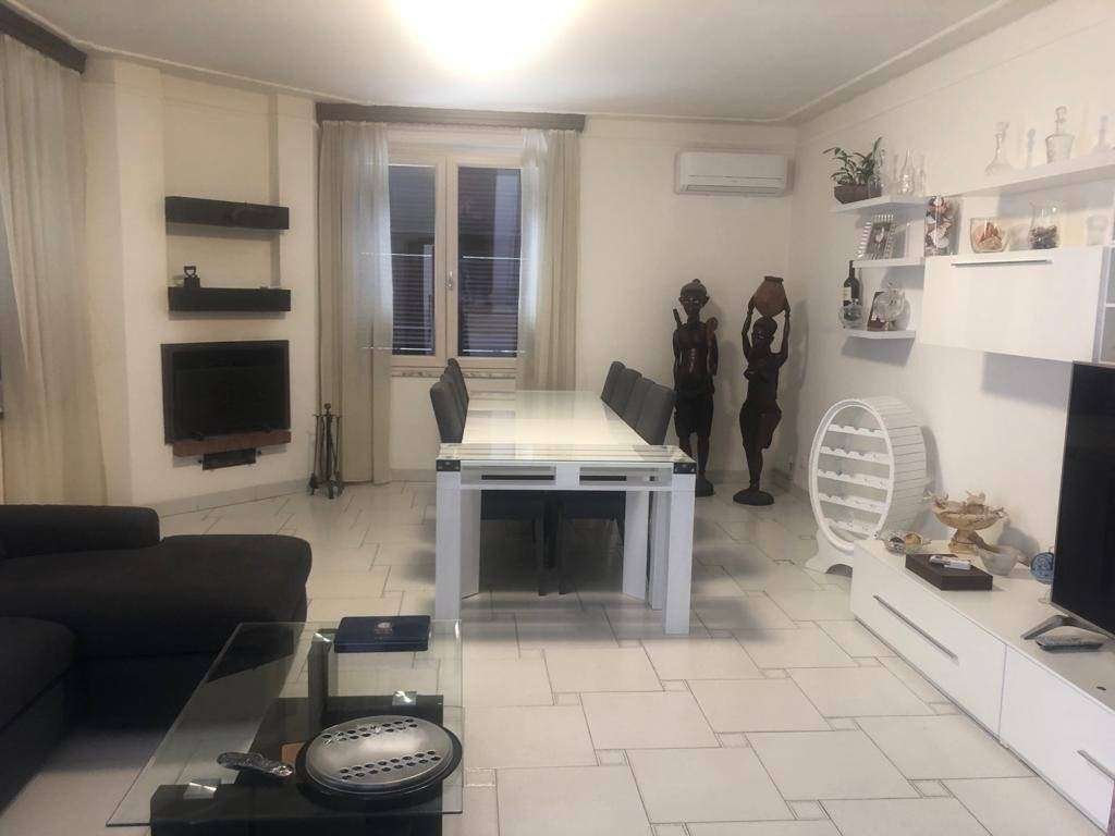 casa indipendente in affitto a Forte dei Marmi in zona Vittoria Apuana