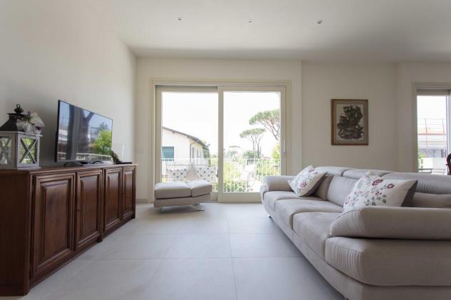 appartamento in affitto a Forte dei Marmi in zona Vaiana