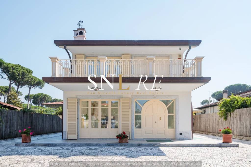 casa indipendente in affitto a Forte dei Marmi in zona Vittoria Apuana