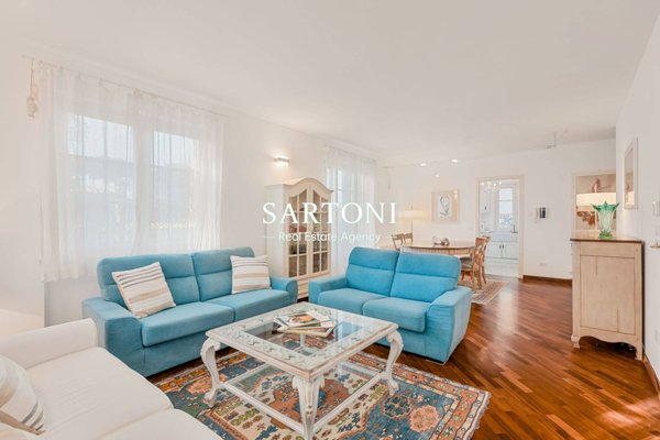 appartamento in affitto a Forte dei Marmi in zona Roma Imperiale