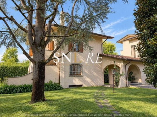 casa indipendente in affitto a Forte dei Marmi in zona Roma Imperiale