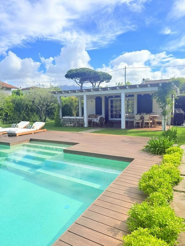 casa indipendente in affitto a Forte dei Marmi in zona Vittoria Apuana