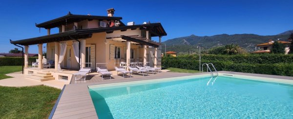 casa indipendente in affitto a Forte dei Marmi in zona Vaiana