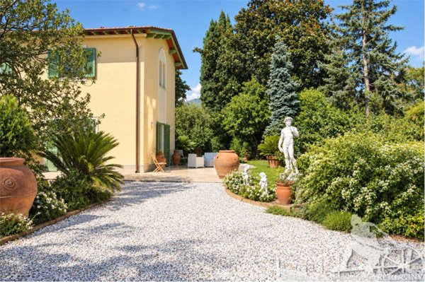 casa indipendente in affitto a Forte dei Marmi in zona Vaiana