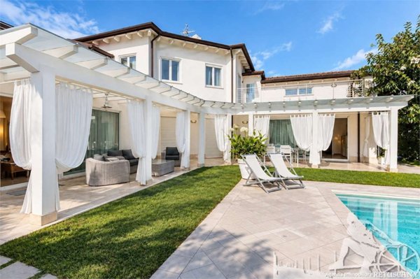 casa indipendente in affitto a Forte dei Marmi