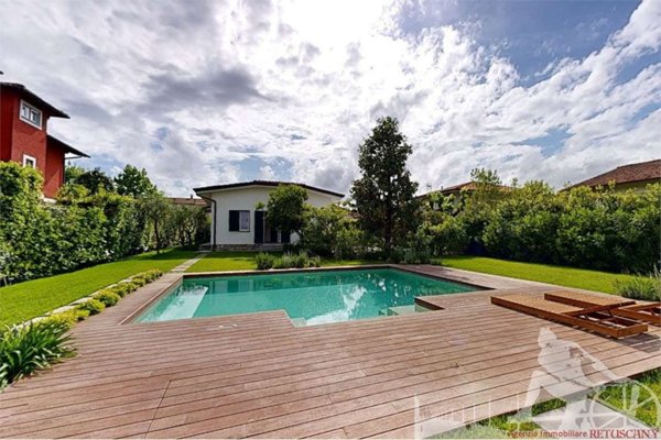 casa indipendente in affitto a Forte dei Marmi in zona Vittoria Apuana