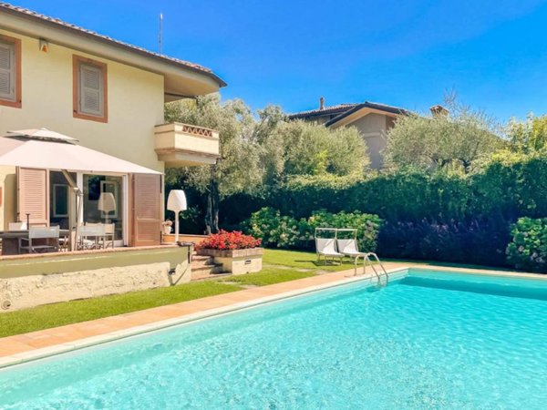 casa indipendente in affitto a Forte dei Marmi
