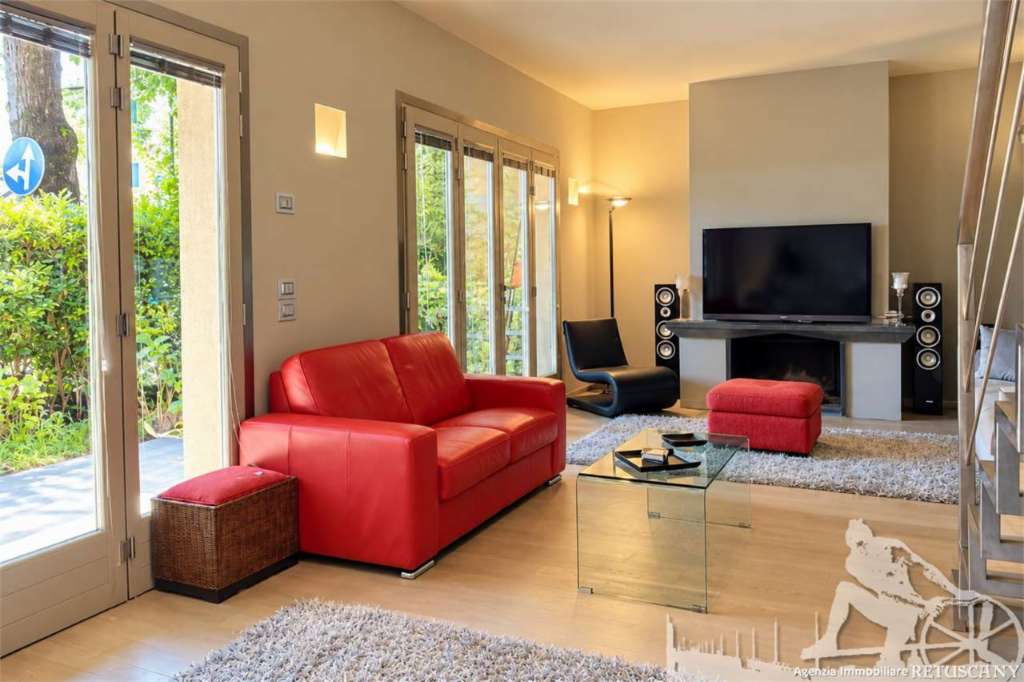 casa indipendente in affitto a Forte dei Marmi in zona Vittoria Apuana