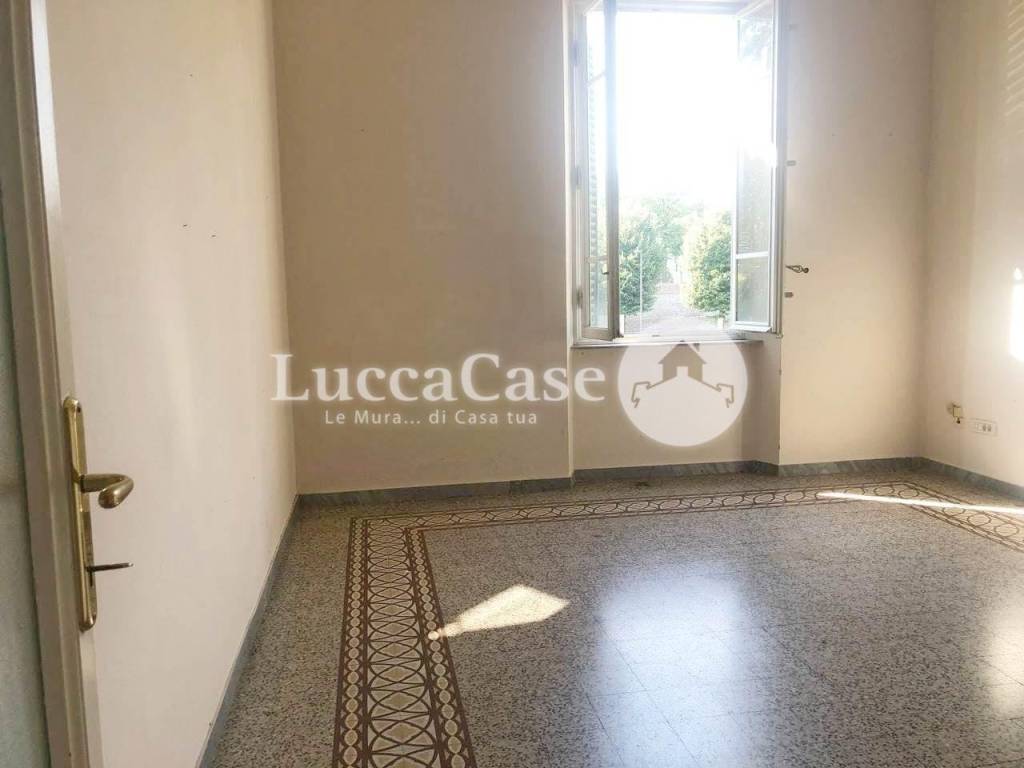 ufficio in affitto a Lucca in zona zona Arancio