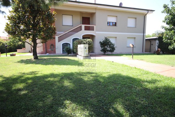 casa indipendente in affitto a Lucca in zona Centro Città