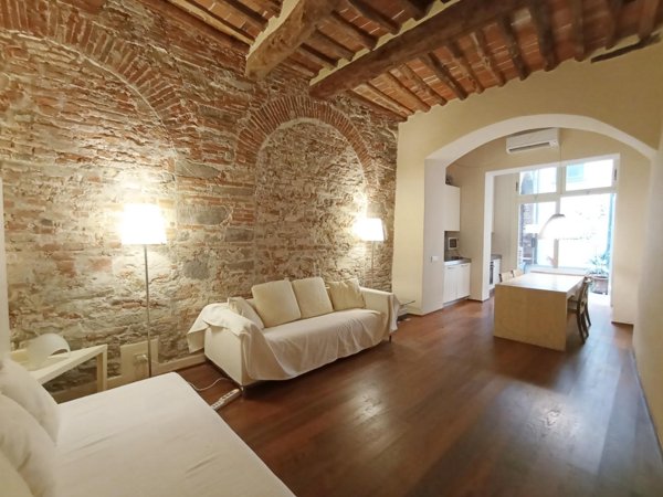 appartamento in affitto a Lucca in zona Centro Città