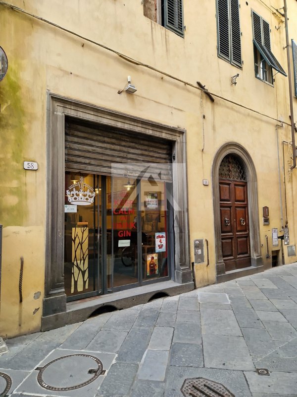 locale di sgombero in affitto a Lucca in zona Centro Città