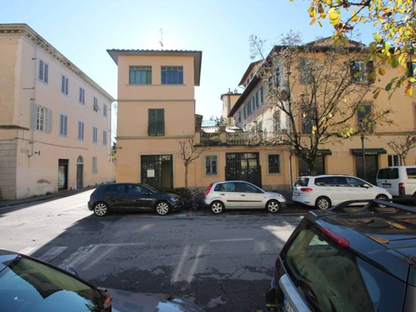 appartamento in affitto a Lucca in zona Centro Città
