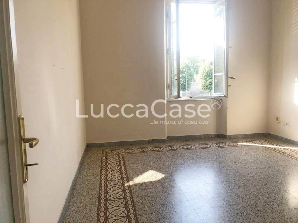 ufficio in affitto a Lucca in zona zona Arancio