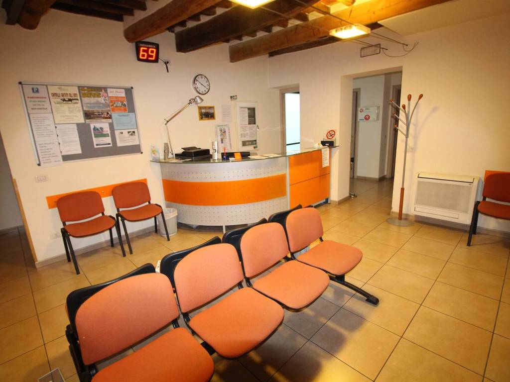 ufficio in affitto a Lucca in zona San Pietro a Vico