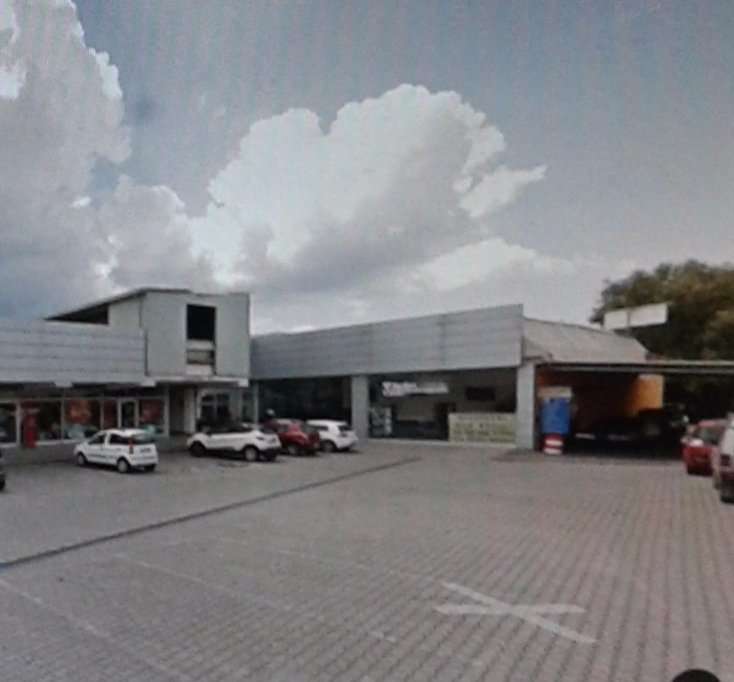 locale commerciale in affitto a Lucca in zona Centro Città