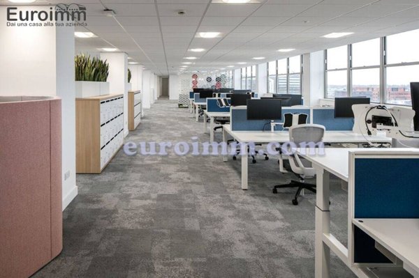 ufficio in affitto a Lucca in zona Pontetetto