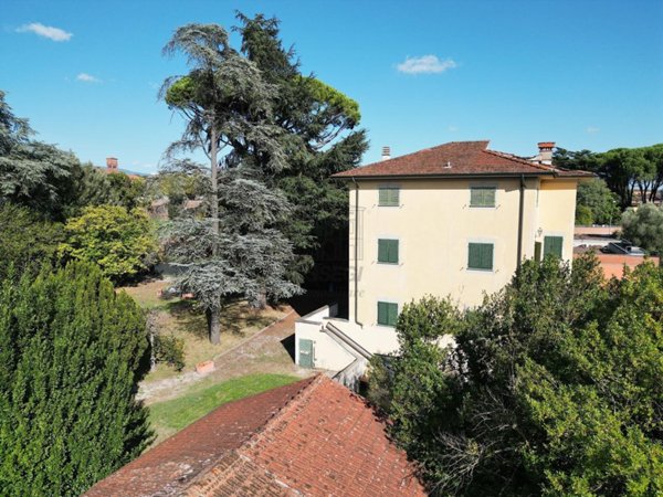 casa indipendente in affitto a Lucca in zona Centro Città