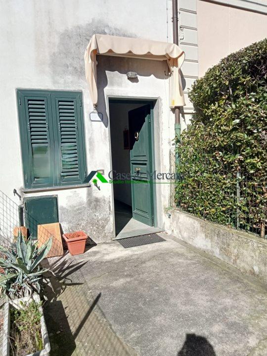appartamento in affitto a Lucca in zona zona Arancio