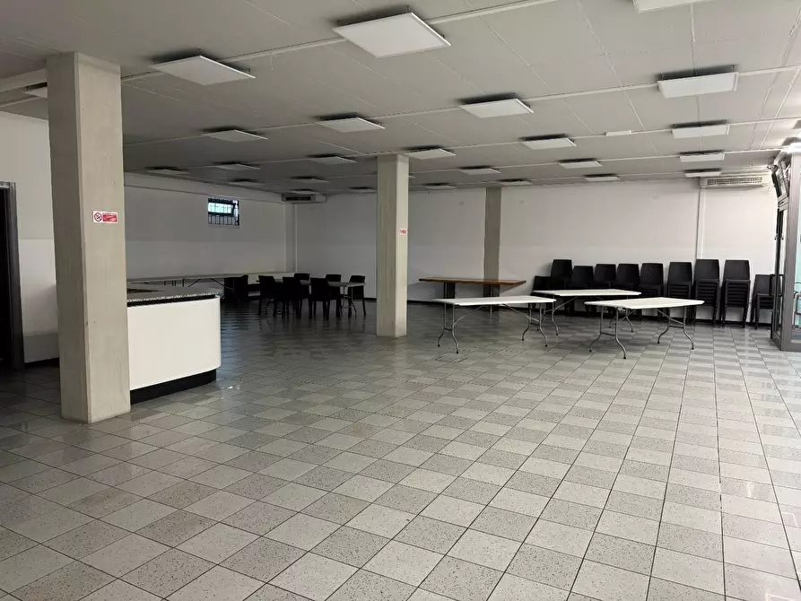 locale commerciale in affitto a Lucca in zona Centro Città