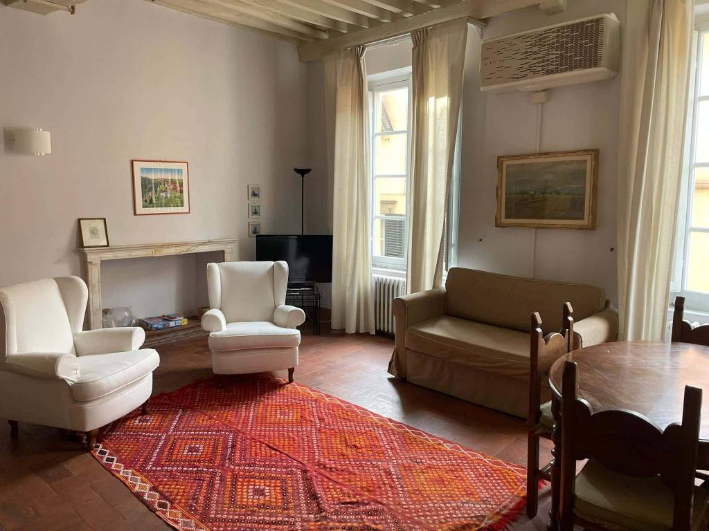 appartamento in affitto a Lucca in zona Centro Città