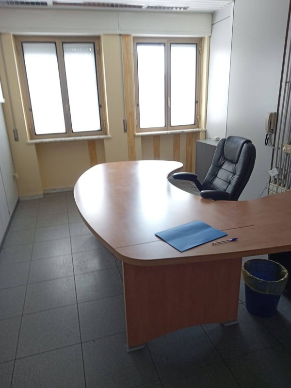 ufficio in affitto a Lucca in zona zona Sorbano