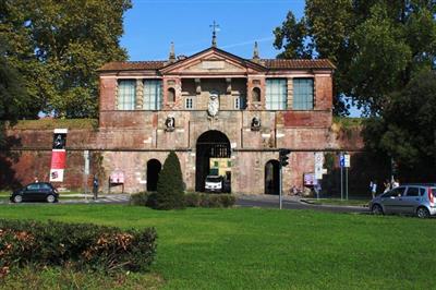 locale commerciale in affitto a Lucca