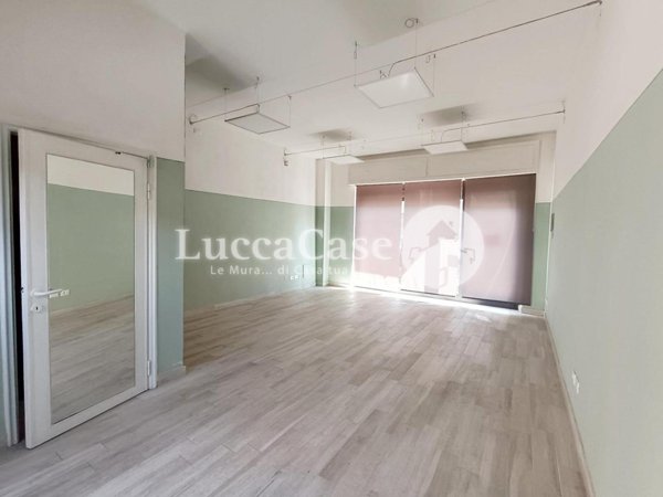locale commerciale in affitto a Lucca in zona zona San Vito