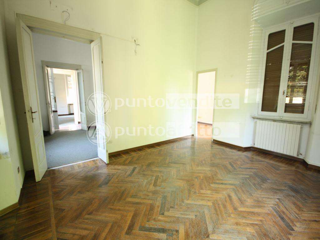 ufficio in affitto a Lucca in zona Centro Città