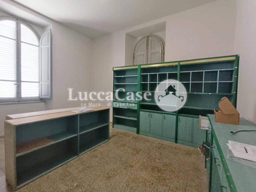 negozio in affitto a Lucca in zona Zona San Concordio