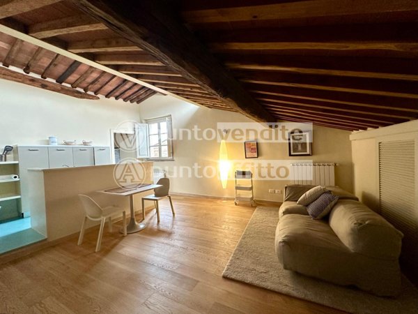 appartamento in affitto a Lucca in zona Centro Città