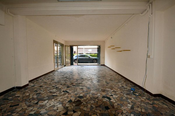 locale commerciale in affitto a Lucca in zona Sant'Anna