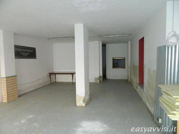 locale commerciale in affitto a Lucca in zona zona San Vito