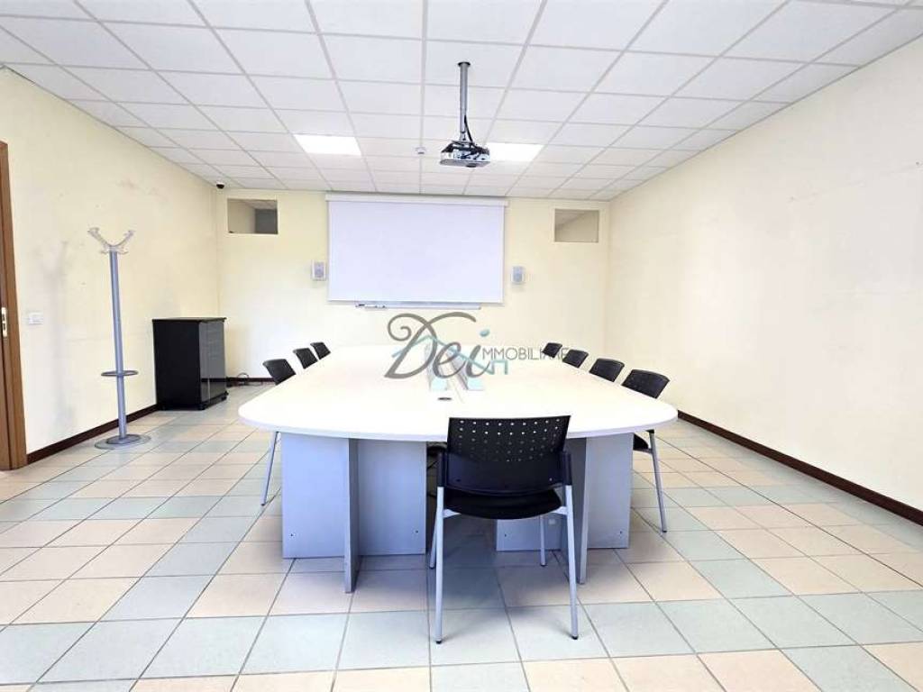 ufficio in affitto a Lucca in zona Sant'Anna