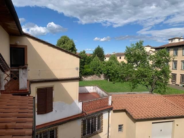 appartamento in affitto a Lucca in zona Centro Città