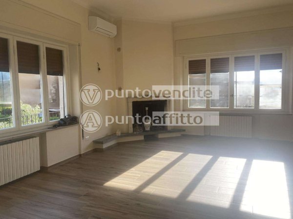 appartamento in affitto a Lucca in zona Centro Città