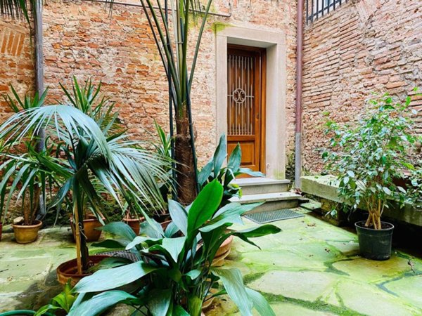 appartamento in affitto a Lucca in zona Centro Città