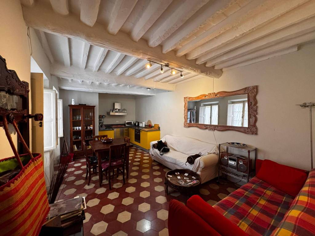 appartamento in affitto a Lucca in zona Centro Città