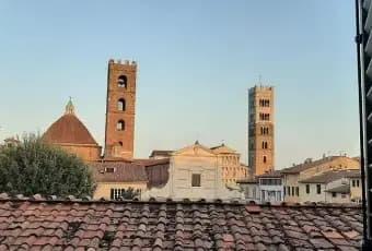 appartamento in vendita a Lucca in zona Centro Città
