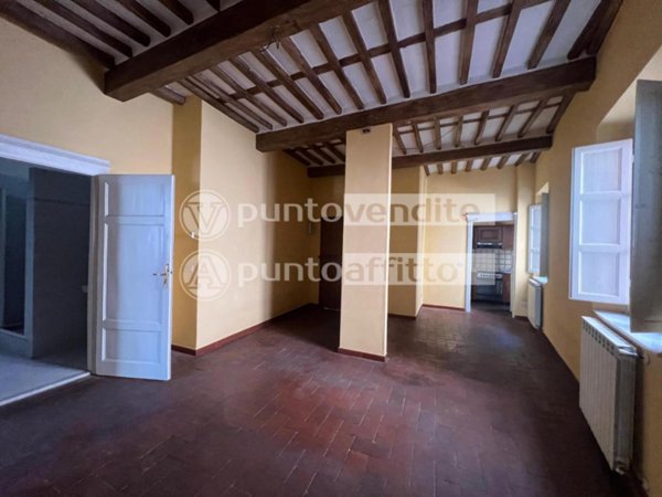 appartamento in affitto a Lucca in zona Centro Città