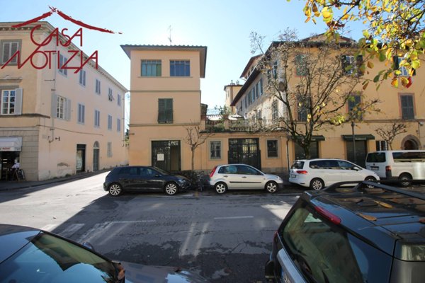 locale commerciale in affitto a Lucca in zona Centro Città