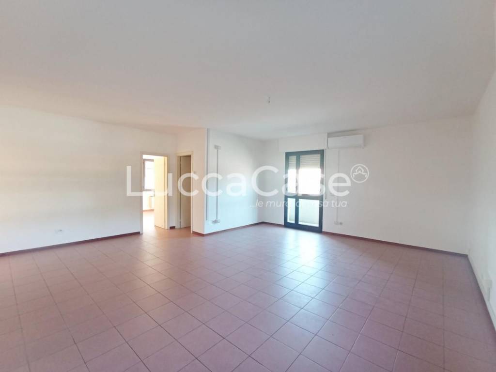 ufficio in affitto a Lucca in zona Zona San Concordio