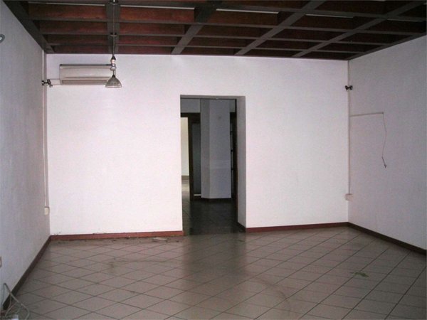 negozio in affitto a Lucca in zona zona San Marco